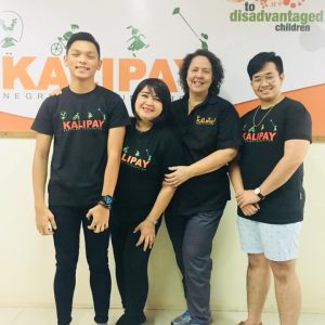 LA SALLE GREENHILLS STUDENTS LETTERS FOR KALIPAY