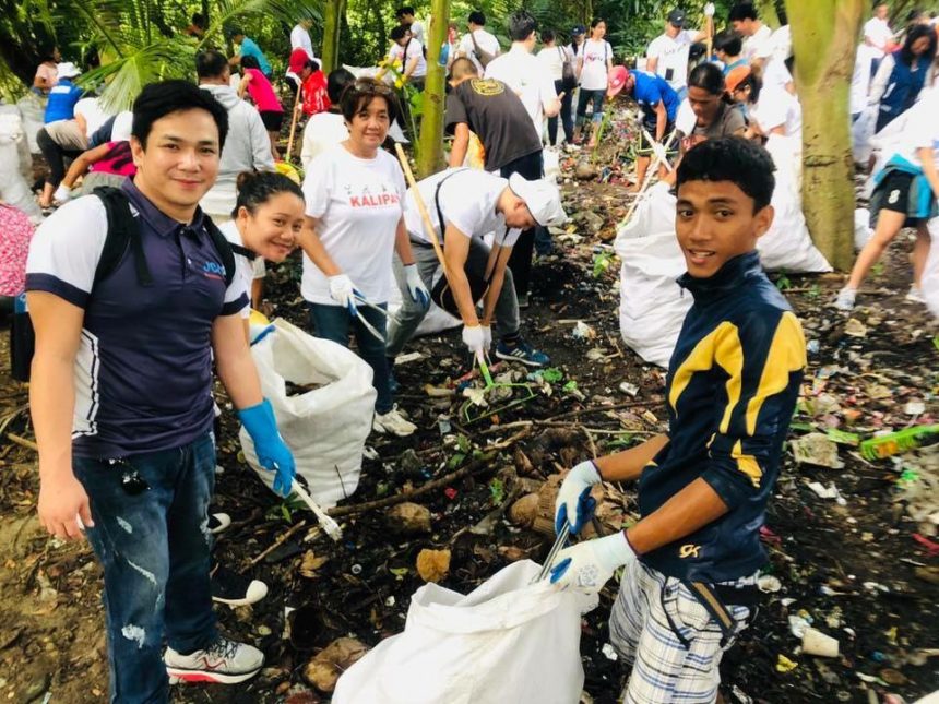 KALIPAY CHILDREN AND STAFF JOIN RIVERBANK CLEAN UP AND SWEEP WALK PROJECT WITH PHILIPPINE MEDICAL ASSOCIATION