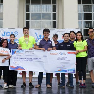 JCI BACOLOD EXECUTIVE HELPS REBUILD RECOVERED TREASURES HOME