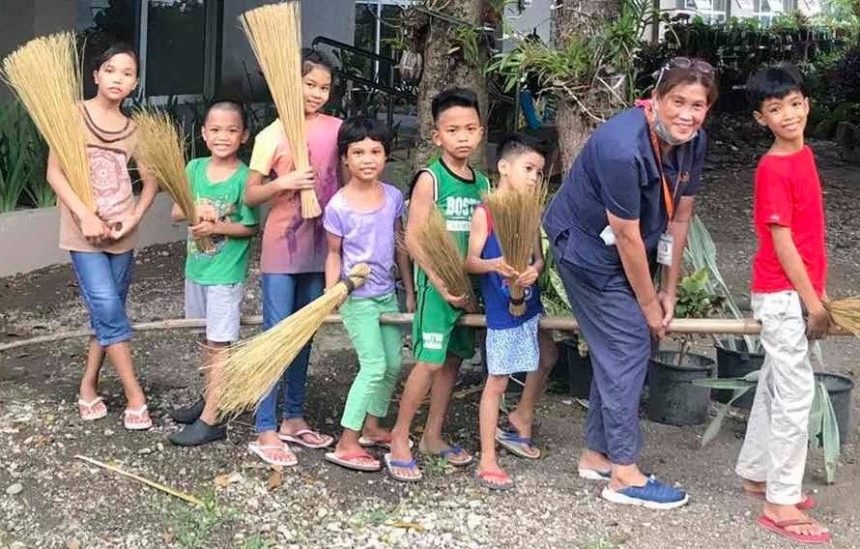 Kalipay Kids Make Mats and Brooms
